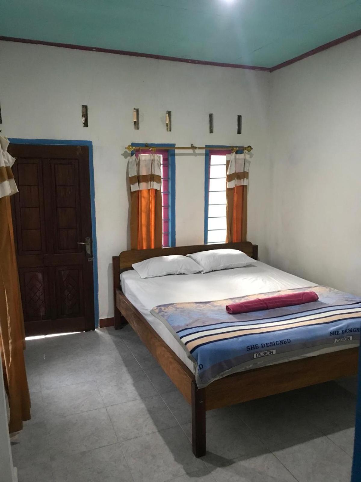 Bulan Homestay Plambi Extérieur photo